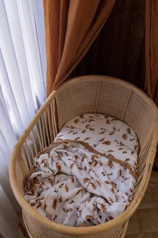 Pop Ya Tot - Acorn and Oak 100% Organic Cotton - Reversible Cot Quilt