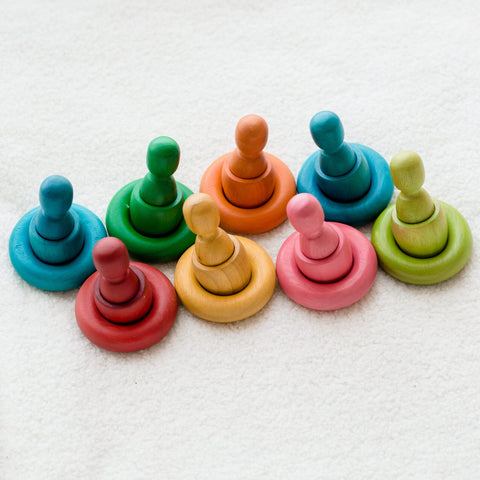 Qtoys - Wooden Rainbow People Cups and Rings