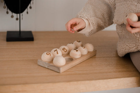 Qtoys -  Count me Egg Stand